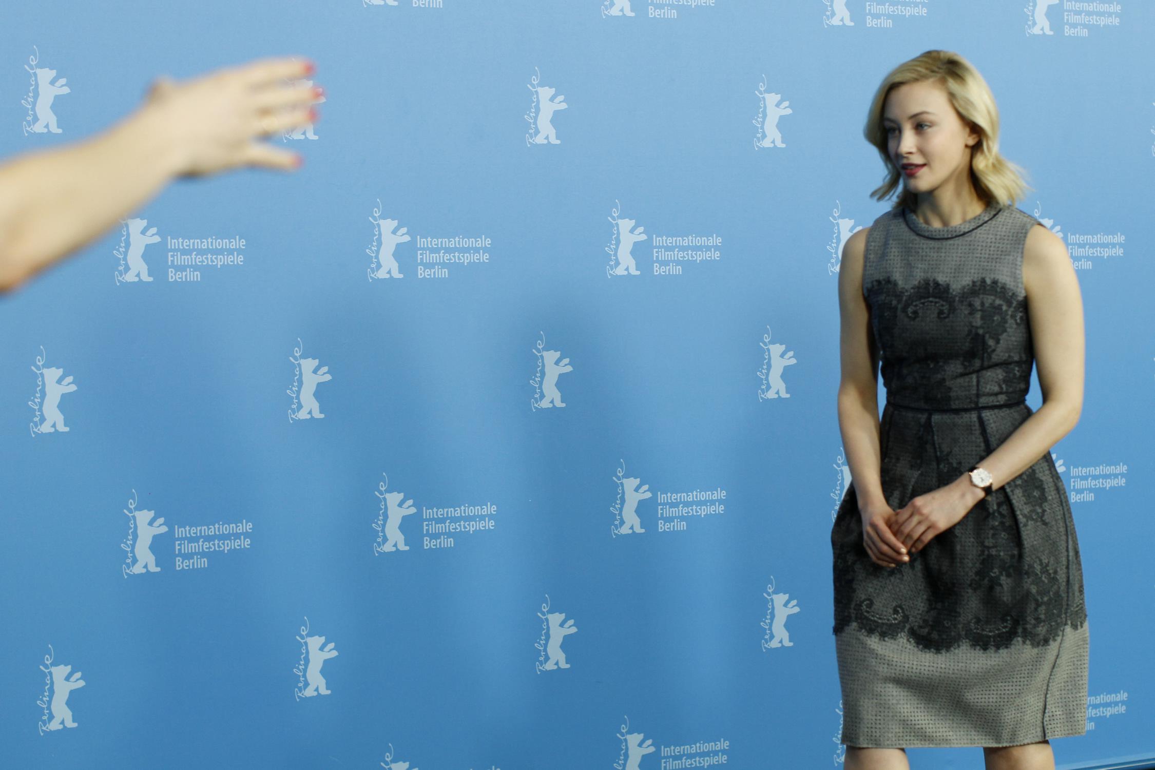 hq021.jpg hq021.jpg
