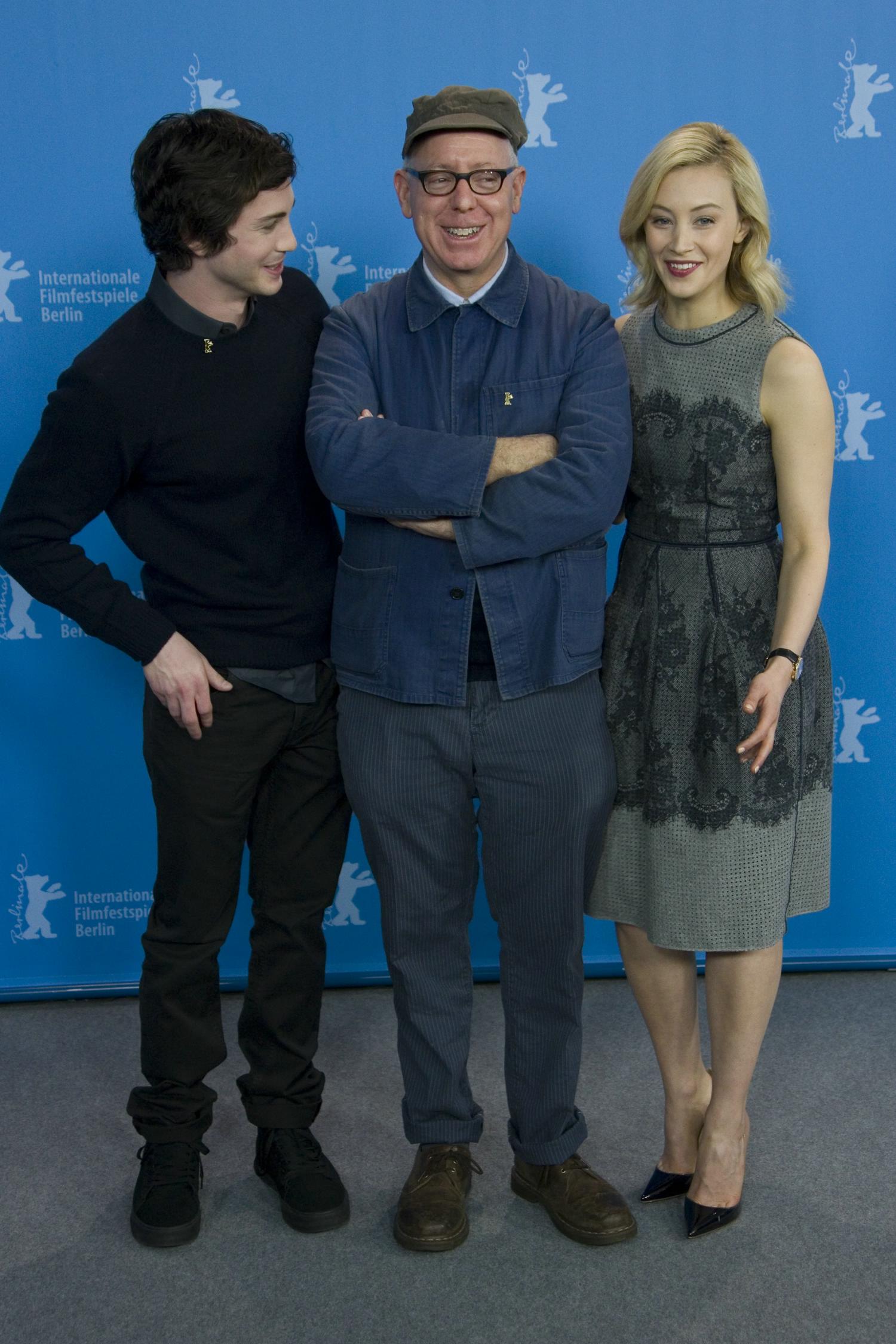 hq050.jpg hq050.jpg