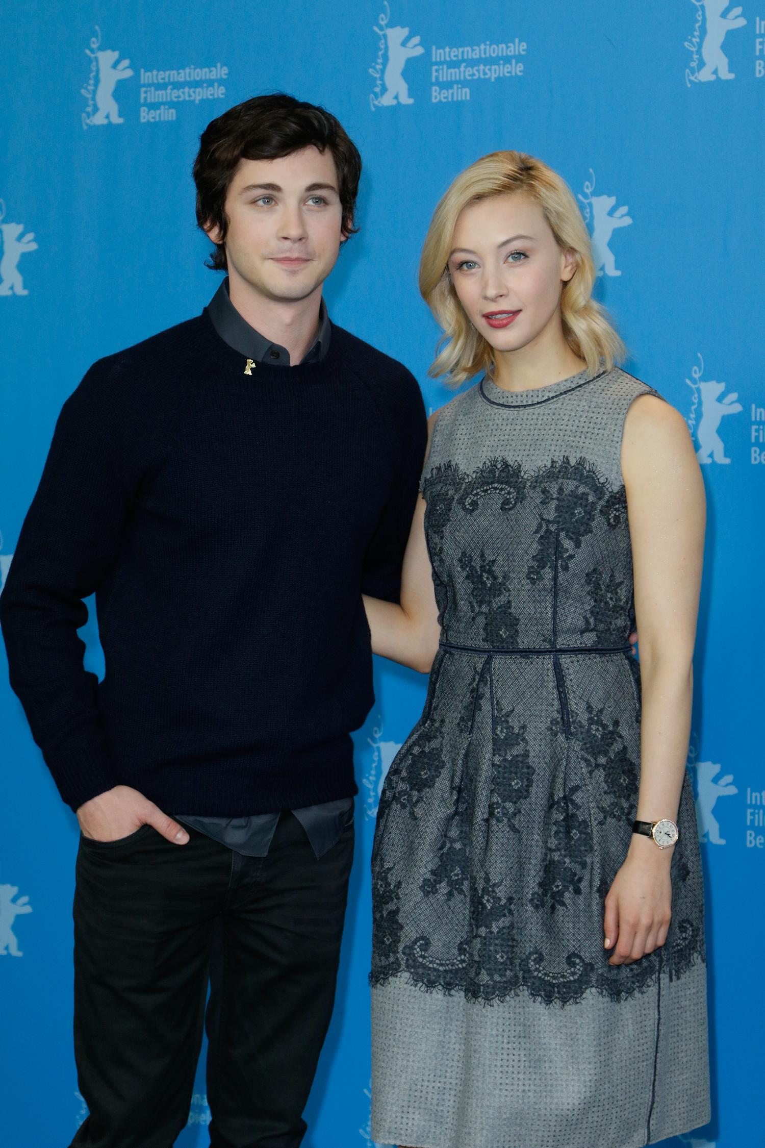 hq076.jpg hq076.jpg