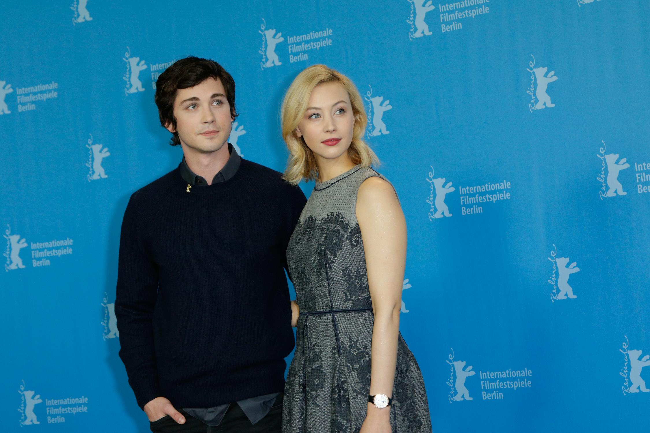 hq079.jpg hq079.jpg