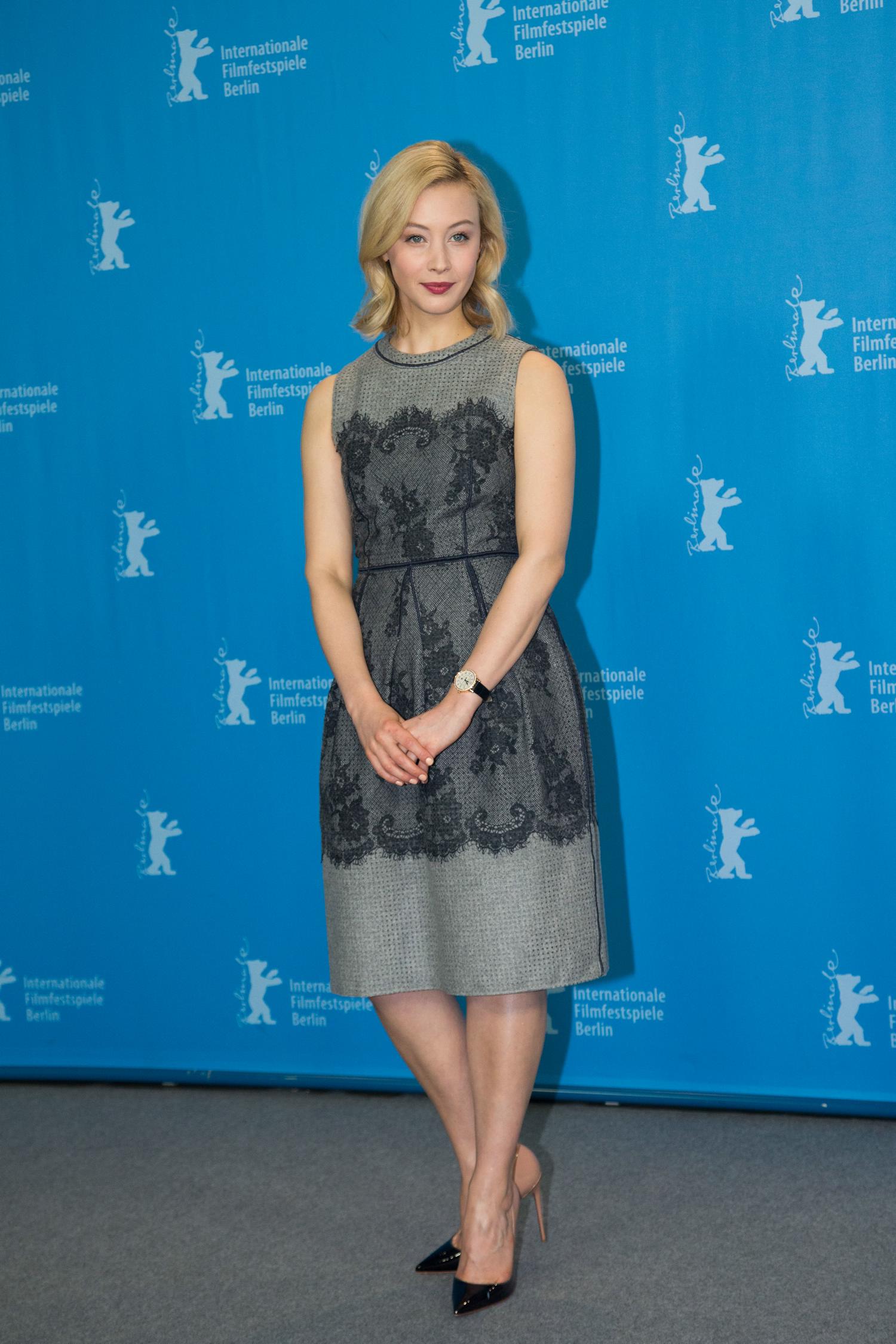 hq150.jpg hq150.jpg