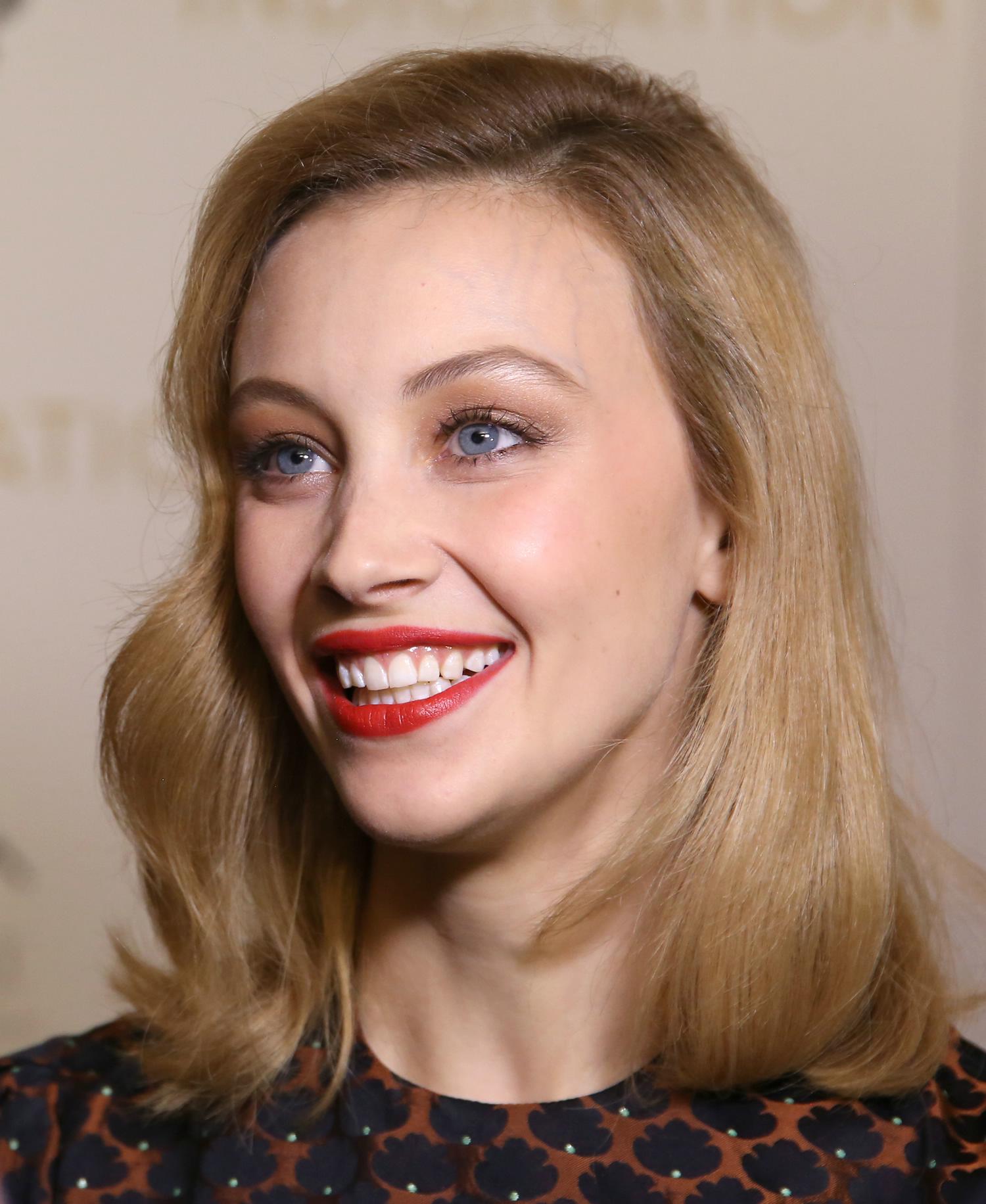 hq008.jpg hq008.jpg