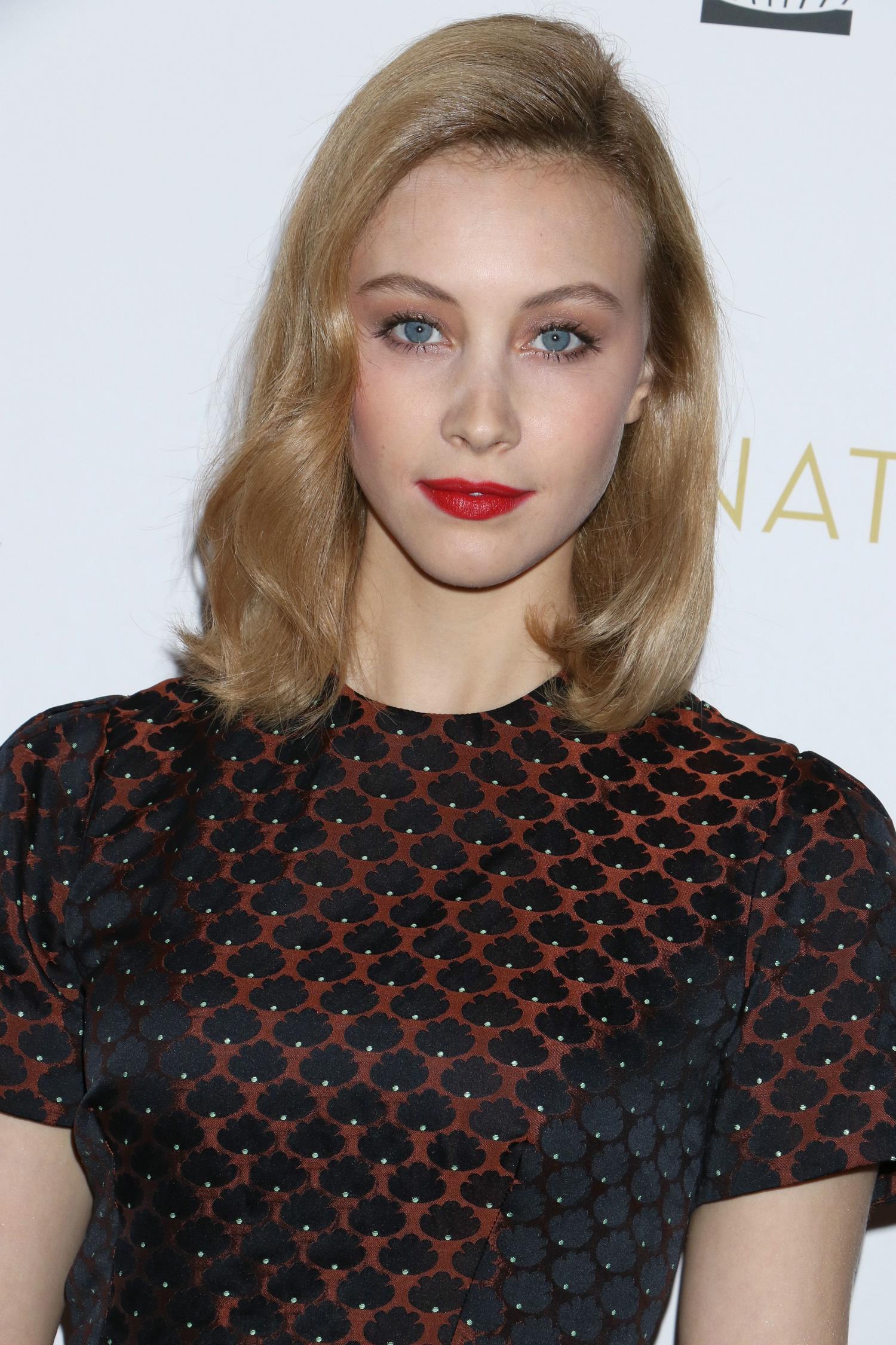hq038.jpg hq038.jpg