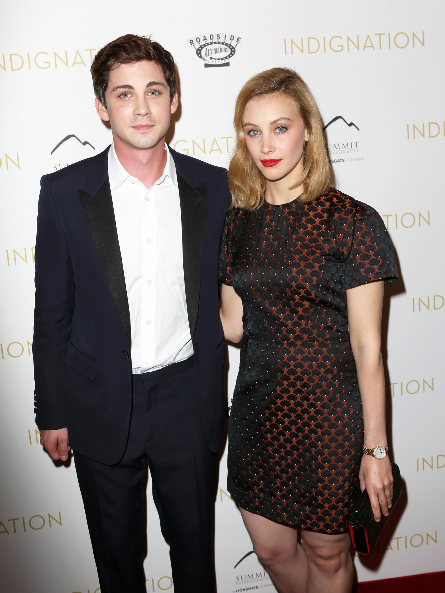 hq095.jpg hq095.jpg