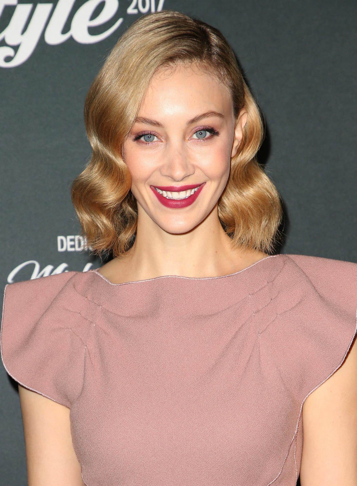 hq001.jpg hq001.jpg