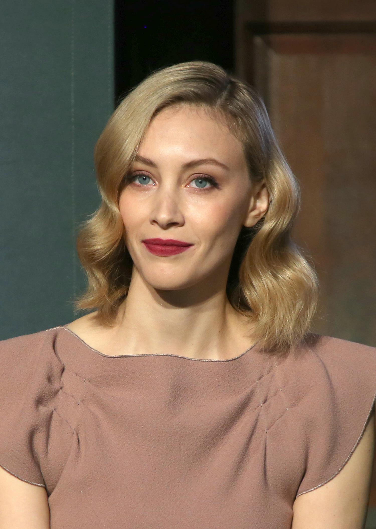 hq076.jpg hq076.jpg